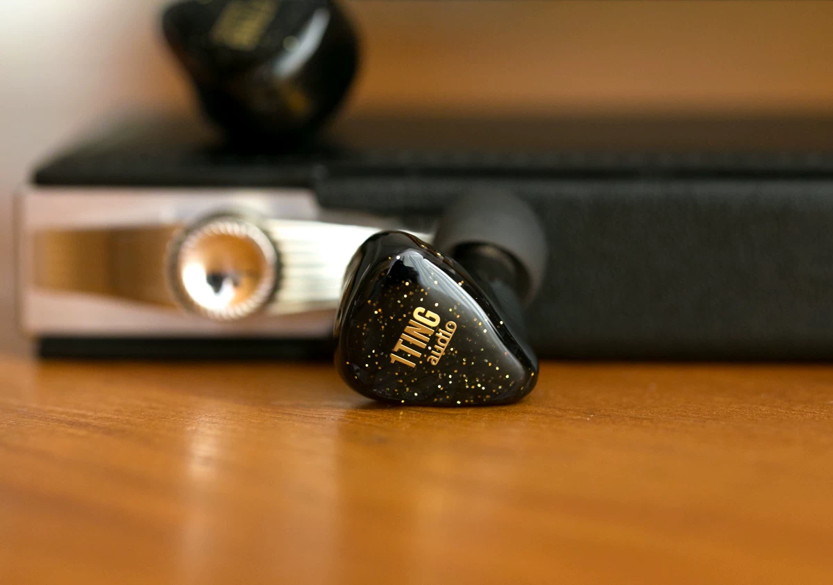 1TING Xingyun Yiting HIFI наушники, кольцевой железный корпус, сочетанные с вставными наушниками высокого качества
