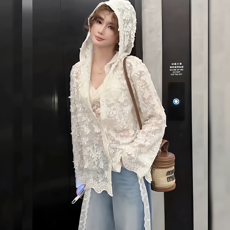 【Twilight City】Fashion Goddess 2025 New Design French Lace Hollow Out Fashion Versatile Top for Women