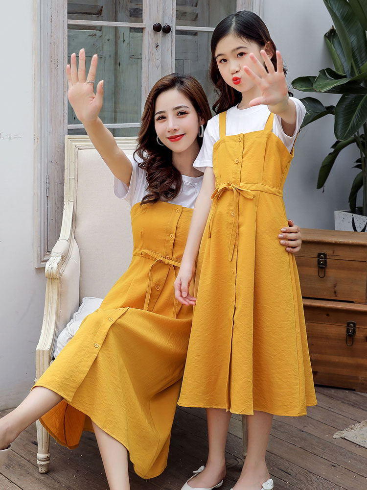 Net red fried street parent-child outfit 2021 summer new mother-daughter outfit two-piece Western style fashion thin dress suit