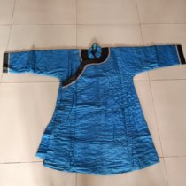 The large-breasted cotton-padded jacket of the Qing Dynasty and the Republic of China is well preserved as shown in the picture maintaining the authenticity of the collection of antiques and miscellaneous old objects.
