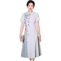 Grandma Xis wedding banquet dress 2024 new mothers wedding slimming little dress high-end improved cheongsam
