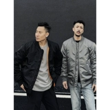 Черная демисезонная куртка, короткая бейсбольная форма, изысканный стиль, в американском стиле