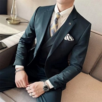 Чернильный зеленый костюм