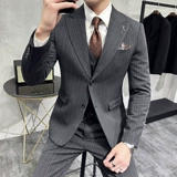 Демисезонный пиджак классического кроя, классический костюм, изысканный стиль, облегающий крой