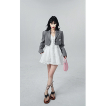 Barbie Aunt suit small jacket Spring paragraph Girl 2022 New strap open fork design Sensation Niche short jacket