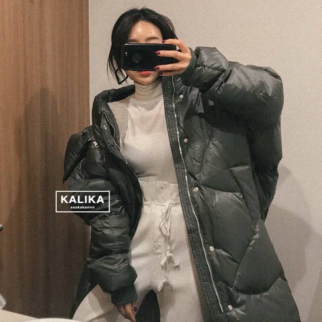 ລະດູຫນາວ Dongdaemun ຂອງເກົາຫຼີໃຕ້ INS ອິນເຕີເນັດທີ່ມີຊື່ສຽງຂອງຕາເວັນຕົກອອກແບບ silhouette silhouette ຍາວ hooded ອົບອຸ່ນລົງ jacket