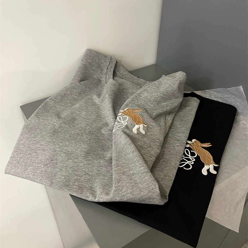 Tiand 4/2 Hot-Selling 2025 Summer New Cartoon Rabbit Round Neck Short-Sleeved T-Shirt for Men and Women, Pure Cotton Top Tiand 4/2 Hot-Selling 2025 Summer New Cartoon Rabbit Round Neck Short-Sleeved T-Shirt for Men and Women, Pure Cotton Top