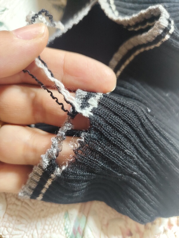 Professional Repair of 25 New Models of 100% Pure Cashmere Sweaters for Women, Handmade with Added Threads for Patching and Knitting, Base Layer Sweater with Hole Repair