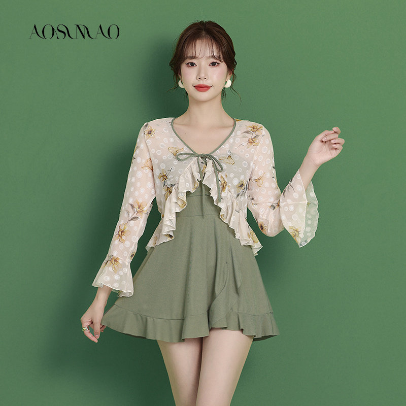 Swimsuit women Summer conservative 2022 new fashion in wind shading slim skirt flat sleeve swimsuit woman