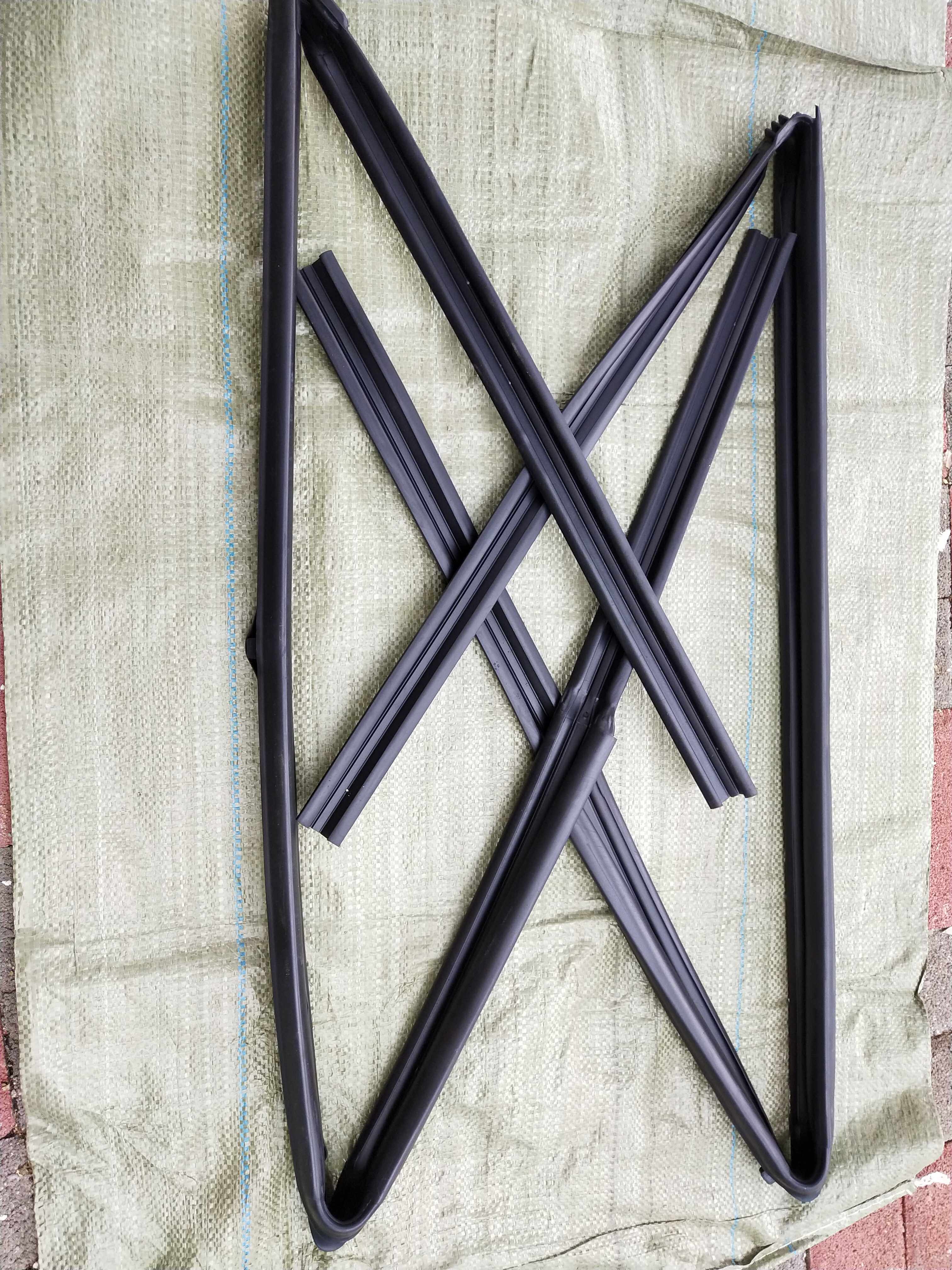 Changan Suzuki Swift Tianyu SX4 Shangyue window glass mud groove triangle window strip