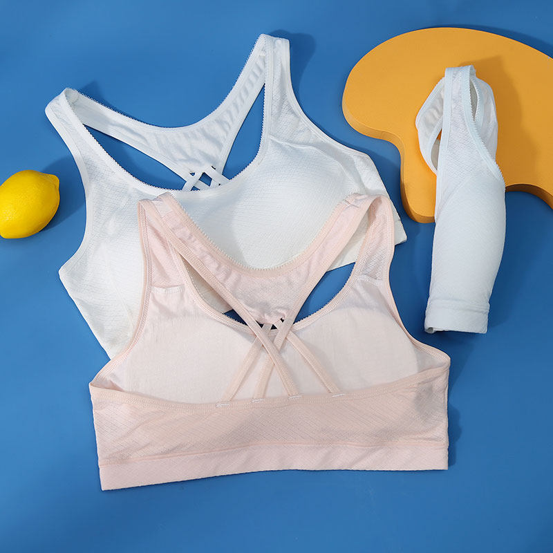 Adolescent girls develop underwear big girls over 13 years old 14 anti-bump summer beauty back camisole bra