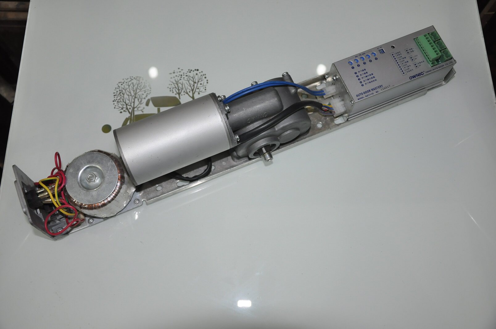 Eunik OWNIC flat open automatic door -90 - degree automatic flat door machine Onikraw dress