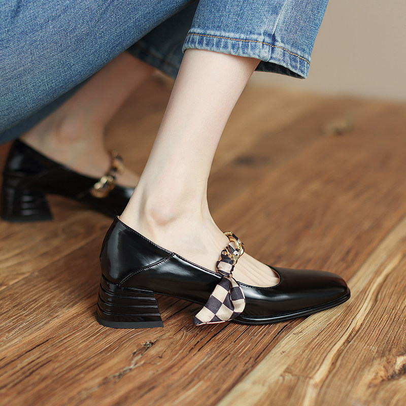 OMG Giant ladies' temperament ~ French style square head Mary Jane shoes in thick heel single shoes