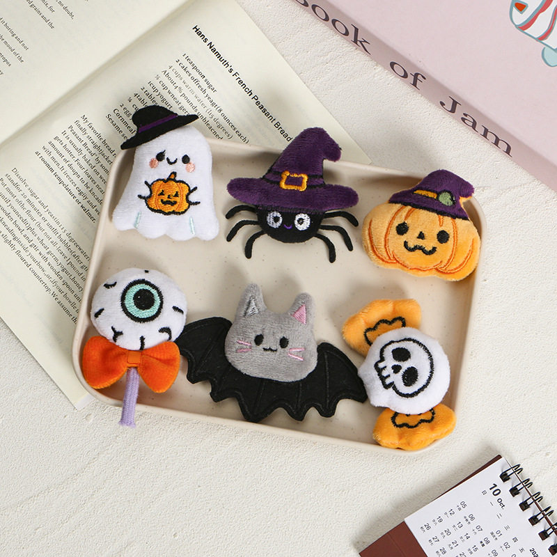 Cartoon Funny Halloween Pumpkin Skull Ghost Plush Accessories Brooch DIY Jewelry Keychain Pendant Accessories