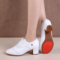 Danbalo wears tango dance shoes and dances waltz shoes Modern dance shoes girl England wind straight sole