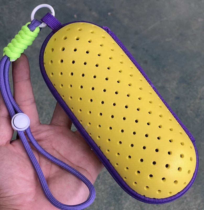 Swimming Goggles Case, Swimming Goggles Storage Box, Eva Hollow Breathable Hole Round Hole Swimming Goggles Case, Swimming Equipment Goggles Case