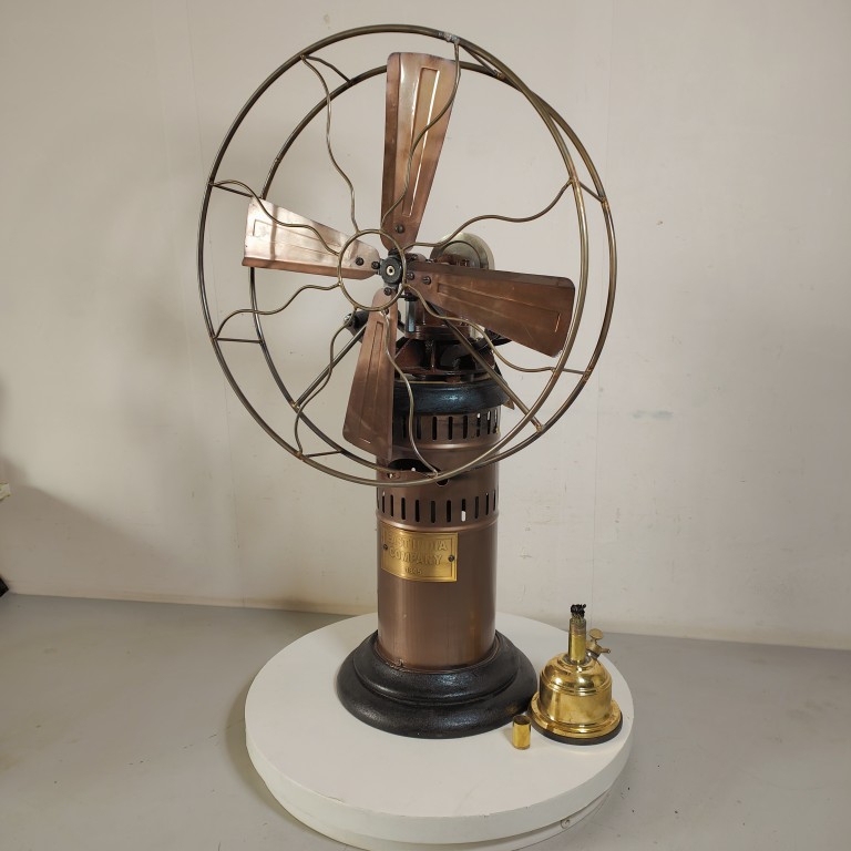 Retro Antique-Style Kerosene Lamp Electric Fan Table Fan Stirling Engine Powered Fan with Normal Function High 71cm