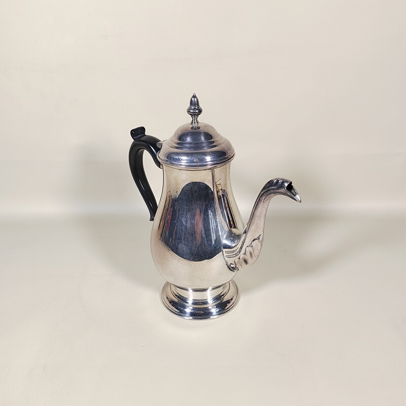 European Antique Silver-Plated Teapot, Coffee Pot, Milk Pot, Vintage Soft Decoration, European-Style Restaurant Table Decoration European Antique Silver-Plated Teapot, Coffee Pot, Milk Pot, Vintage Soft Decoration, European-Style Restaurant Table Decoration