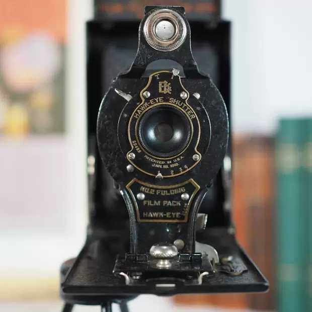 Western antique old objects Kodak Kodak square box folding leather chamber organ camera model room homestay decoration