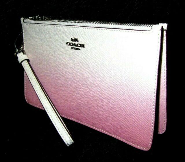 Stay-At-Home Girls Can Find Coach Pink and White Gradient Wallets, Clutch Bags, and Shoulder Bags in Stock Domestically