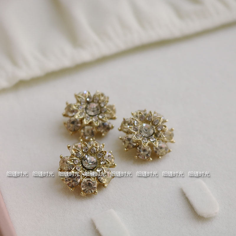 Diamond jewelry diy handmade jewelry accessories super flash rhinestone buckle small flower dress holding flower decoration accessories