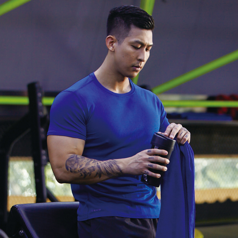 Single guide speed drying summer new men's fashion short-sleeved t-shirt breathable sports running sweatshirt deodorant shirt