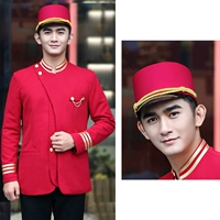 Красный лонгслив, красная шапка