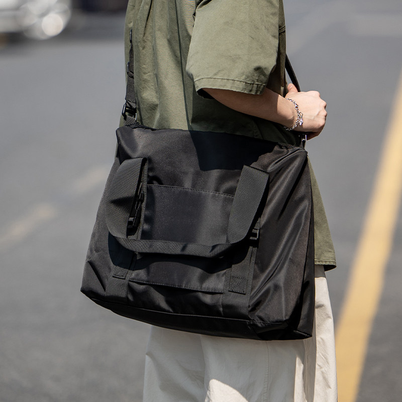 Erli Original Crossbody Bag Men's and Women's Commuting Handbag Large Capacity Functional Shoulder Travel Bag Sports Fitness Bag