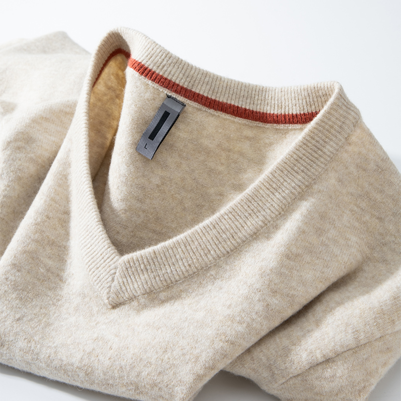 V Neck Pure Color Wool Sweater Men's Trbottomy Knitted Sweetheart Collar All-In-One Velvet Bottoming Sweater Sheep Wool Sweater Fleece-Lined Thickeneding V Neck Pure Color Wool Sweater Men's Trbottomy Knitted Sweetheart Collar All-In-One Velvet Bottoming Sweater Sheep Wool Sweater Fleece-Lined Thickeneding