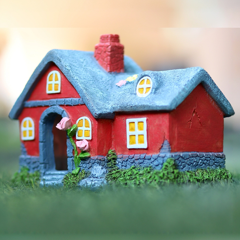 Red House Garden Decorative Ornaments Outdoor Drainage Pipe and Wire Cover Hidden Landscaping Courtyard Creative Villa Garden