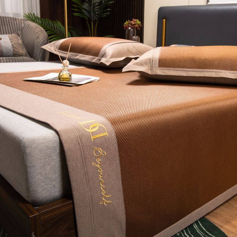 High-end Ice Silk Cool Mat mat Mat Summer Mat summer mat Three sets of bed Ogasawara student Dormitory Double Single Mat can be folded