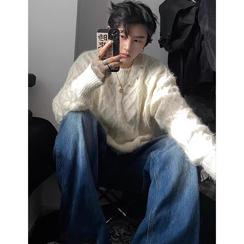 White Mink Fur Beaded Sweater for Men, Winter American Style, Cool and Lazy Design, Plush Round Neck Knitwear