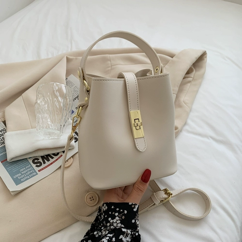 Небольшая сумка, сумка через плечо, универсальная сумка на одно плечо, популярно в интернете