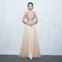 Вечернее платье, V-образный вырез