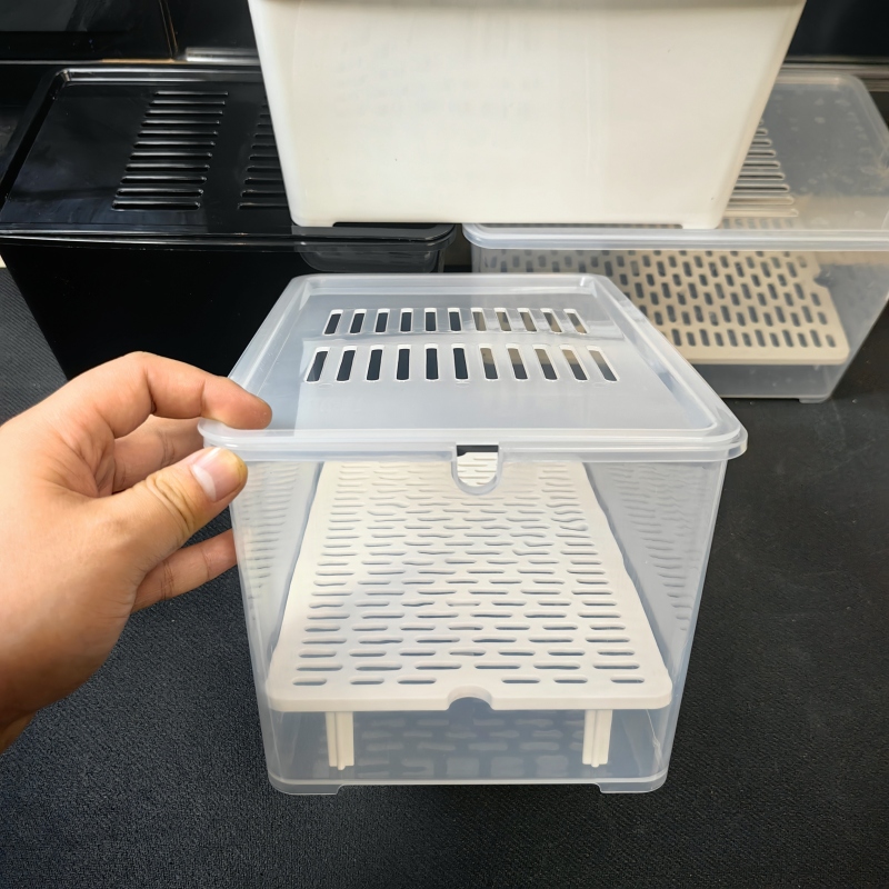Medium-Sized Turtle Hair Color Box with a Sedimentation Plate, Size 28* 19*15cm with a Sedimentation Plate, Four Colors Available Medium-Sized Turtle Hair Color Box with a Sedimentation Plate, Size 28* 19*15cm with a Sedimentation Plate, Four Colors Available