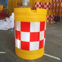 Rolling Plastic Anticollision Bucket Blow-Proof Barrel Plastic Water Horse Isolated Pier Road Anticollision Diversion Barrel
