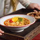 ຮ້ານອາຫານ Hunan tableware ຈີນ retro ສ່ວນບຸກຄົນຂະຫນາດນ້ອຍໂຖປັດສະວະຂົ້ວຮ້ານອາຫານການຄ້າ ceramic noodle ໂຖປັດສະວະອິນເຕີເນັດສະເຫຼີມສະຫຼອງຂະຫນາດໃຫຍ່ noodle ໂຖປັດສະວະ