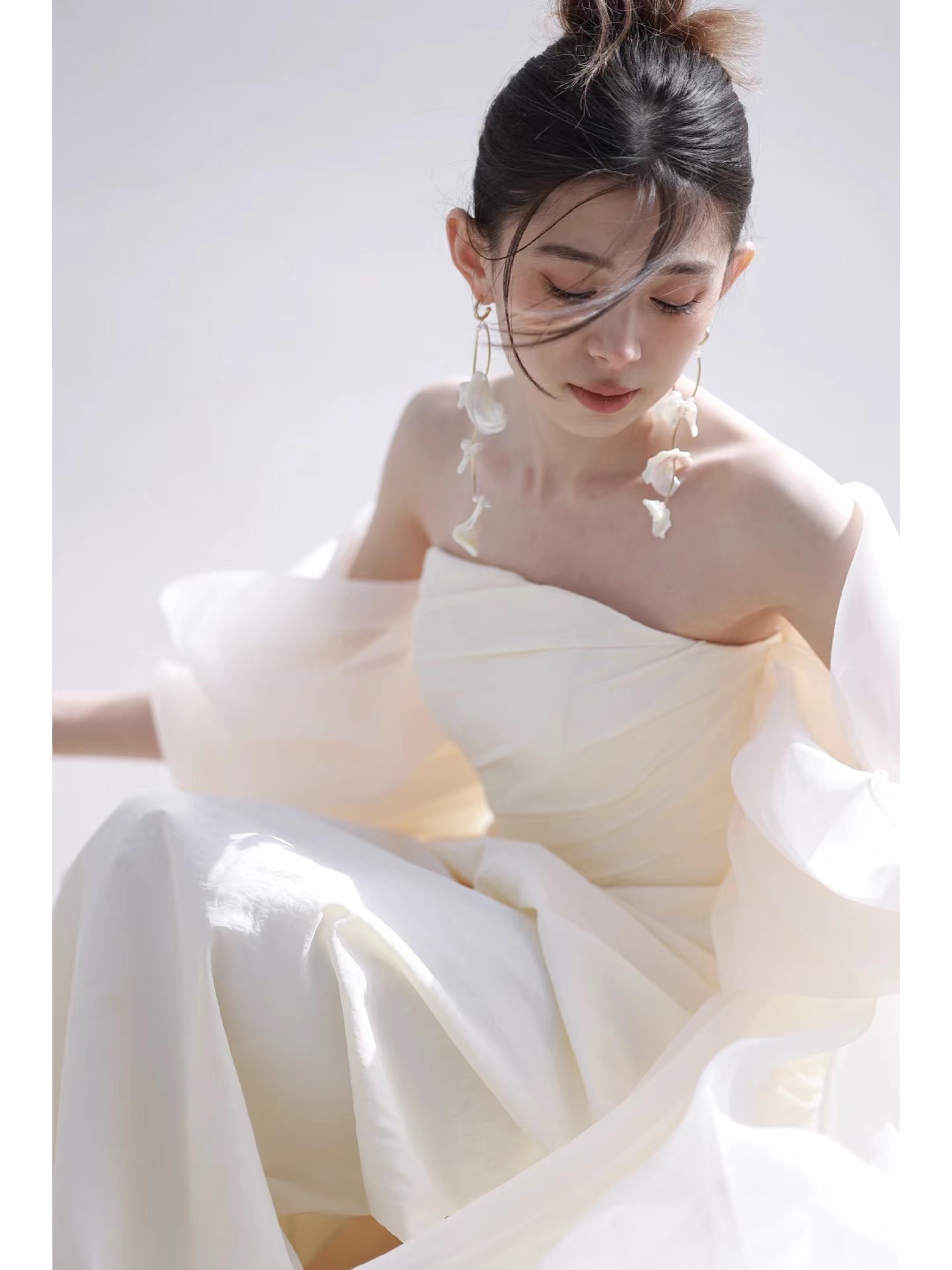 French light wedding gauze out of the gauze bride out of the scene to shoot light yarn French light wedding gauze out of the gauze bride out of the scene to shoot light yarn