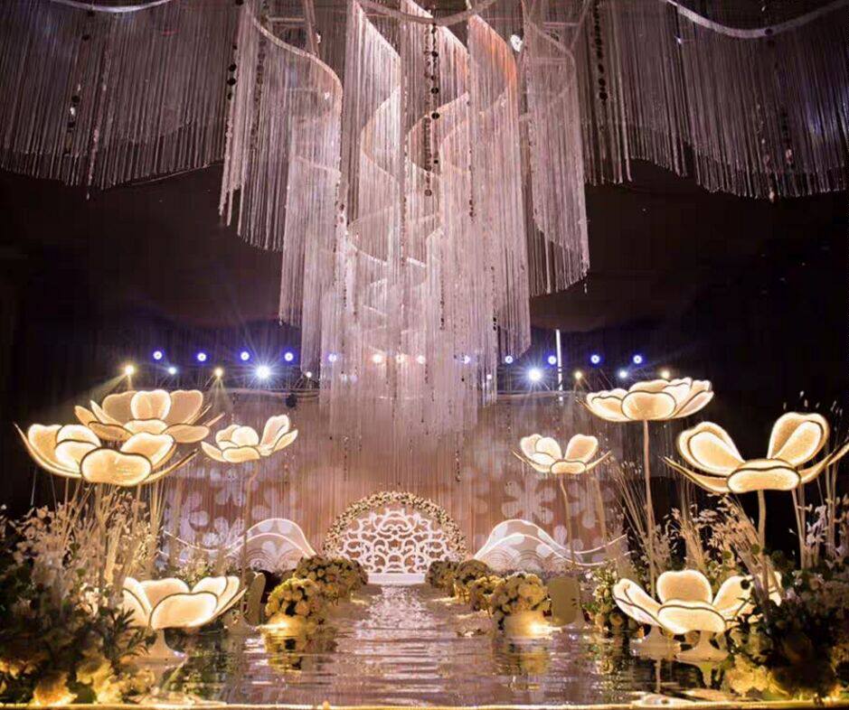 New Wedding Props Luminous Peony Flower LED Light With Road Leading Light Petal Background Wedding Arrangement Road Leading