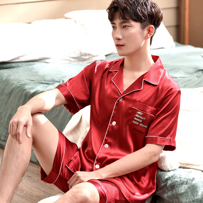 Ice lụa mens mỏng ngắn tay pajama set mùa hè đơn giản tươi lụa nhà quần áo có thể mặc hai mảnh mùa thu.