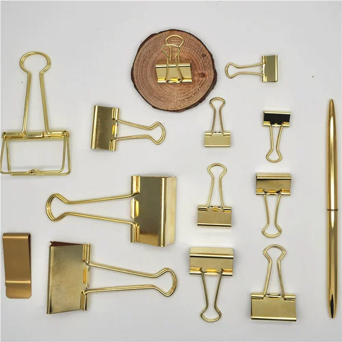 Дневник ноутбука Большой средний золотистого металлического с длинным хвостовым прибором. Зажиг зажима с зажимом DoveTail Простая папка учетной записи рук