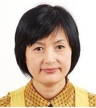 Middle aged and elderly women with short wigs, bobo slanted bangs, straight hair for mothers