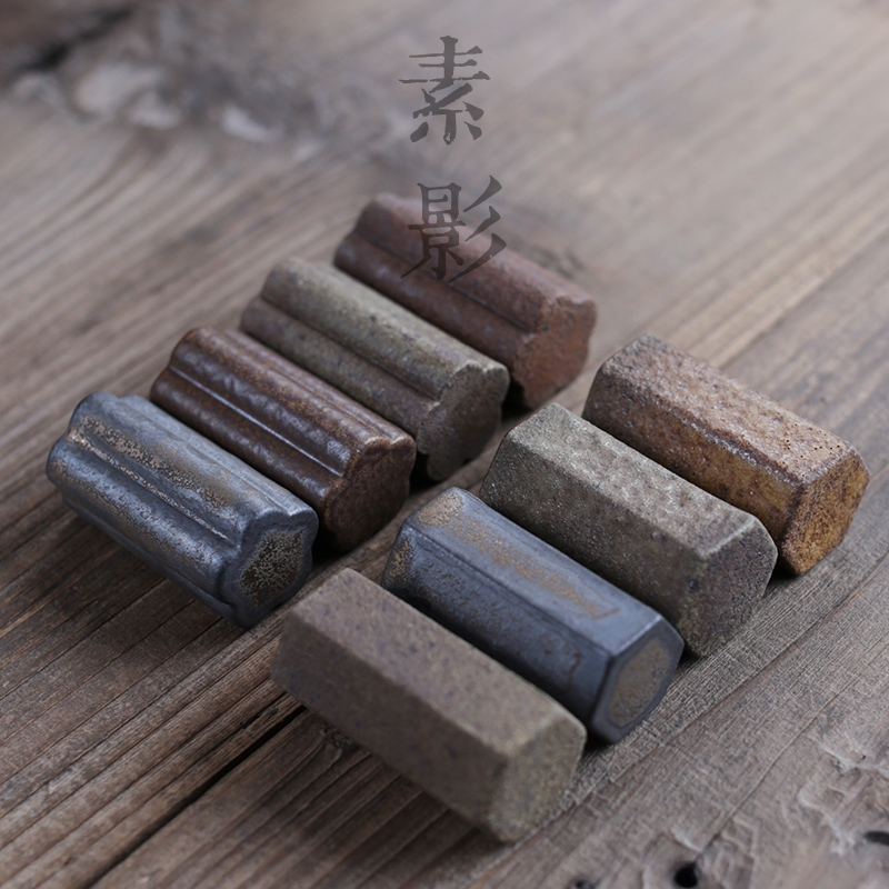 Qiao mu creative cover set coarse pottery vertical lid restoring ancient ways is the put value frame kung fu tea accessories quincuncial piles pillar cover