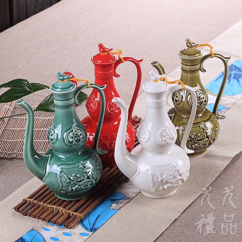 Qiao mu archaize ceramic reliefs wine hip single pot liquor cup cup of liquor cup goblet package mail across indicates the country