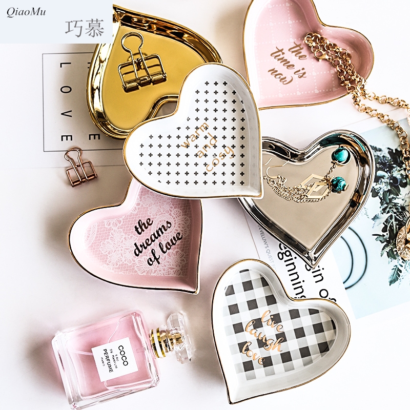 Qiao mu INS Nordic heart - shaped ceramic paint jewelry disc ring necklace of dish tray was posed all the props