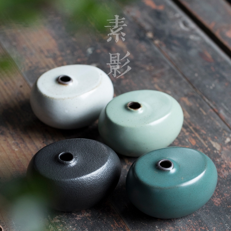 Qiao mu flat flower implement creative Japanese ceramic vases, mini home furnishing articles sitting room adornment is placed by hand