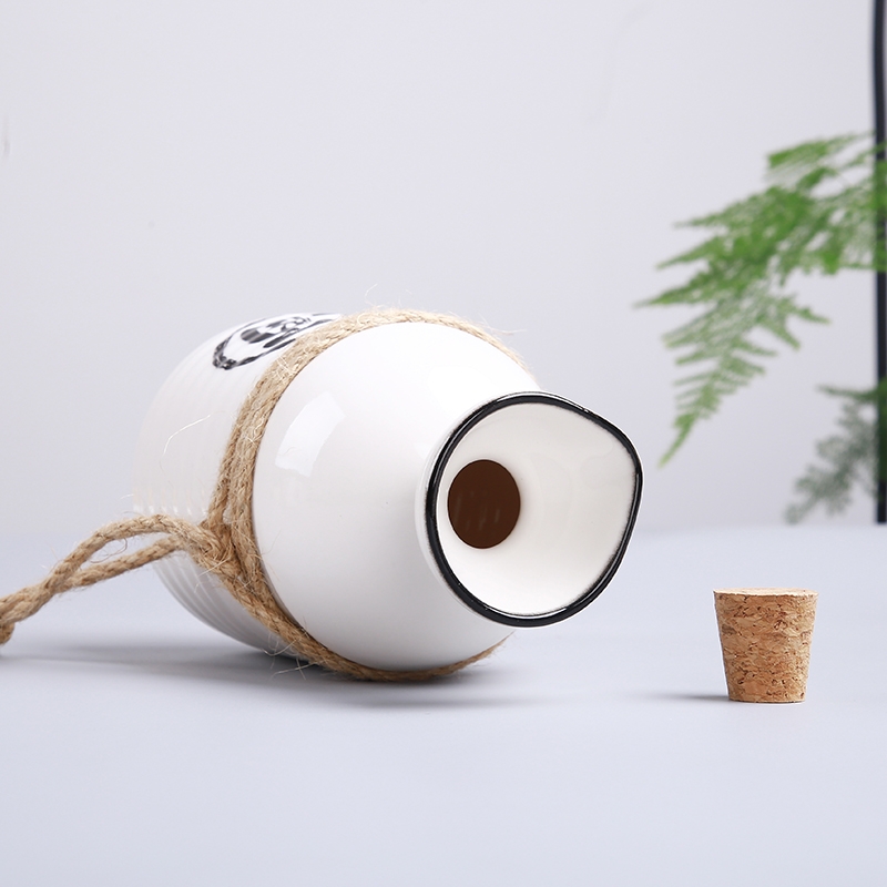 Qiao mu Japanese wine suits for ceramic wine and white wine wine 1 catty flask glass restaurant home half a catty