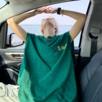 Темно-зеленый