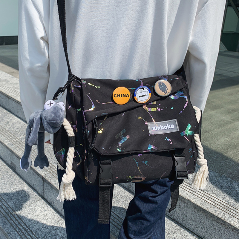 2022 new single shoulder bag men 100 hitch Casual Twill Bag Ins Day Ensemble Small-to-shoulder bag Chauded bag differential bag