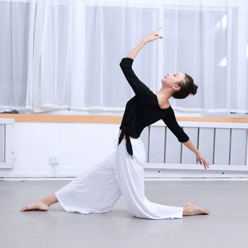 Quần áo tập múa màu đỏ nữ giáo viên múa mỏng Slim body mỏng bảy điểm quần chân rộng phù hợp với nữ sinh mùa hè - Khiêu vũ / Thể dục nhịp điệu / Thể dục dụng cụ giày khiêu vũ trẻ em